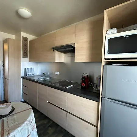 A017-charmant 2 Pieces A 200m De La Croisette * Κάννες